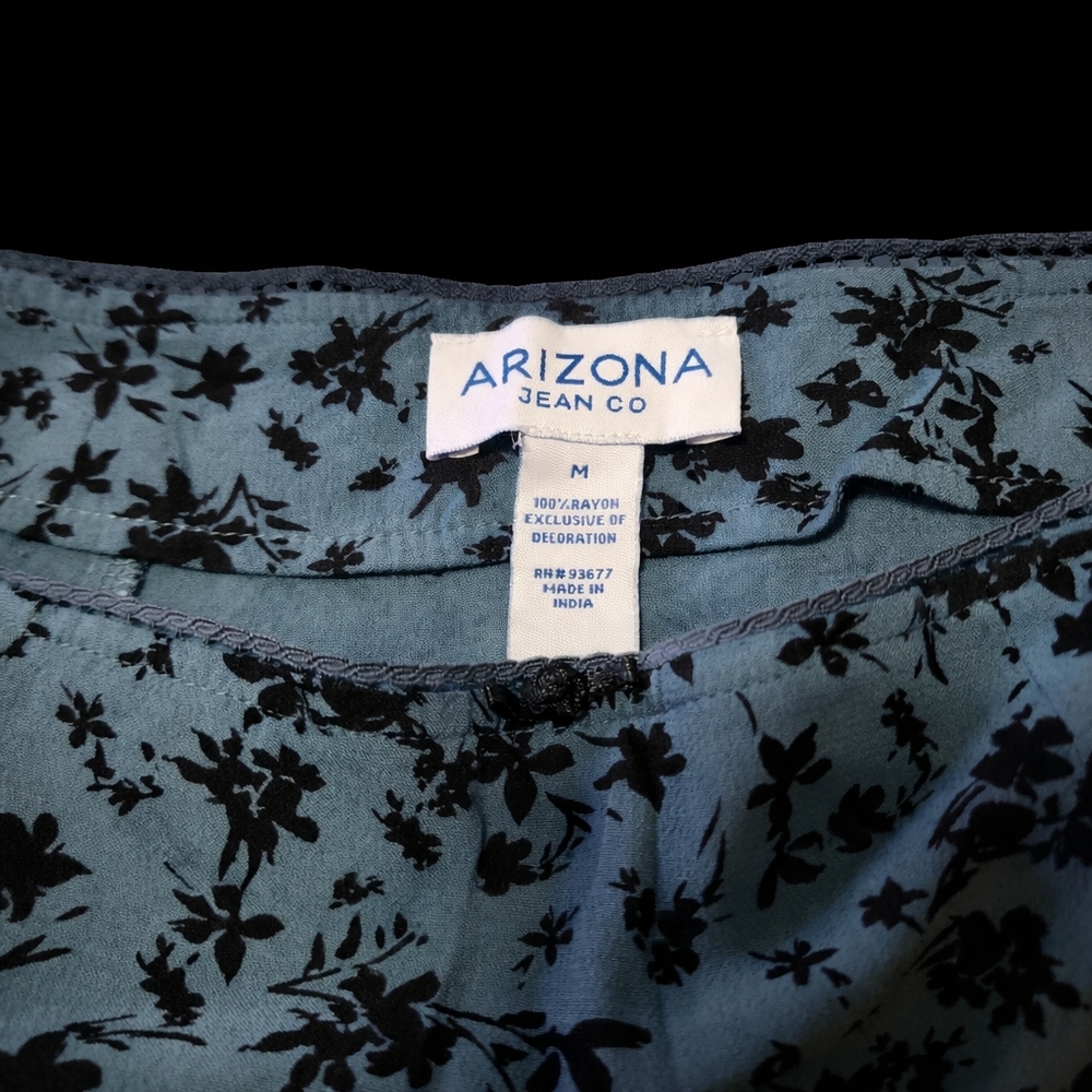 Arizona Jean Co | Blue Floral Midi Skirt | Medium - Picture 3 of 4
